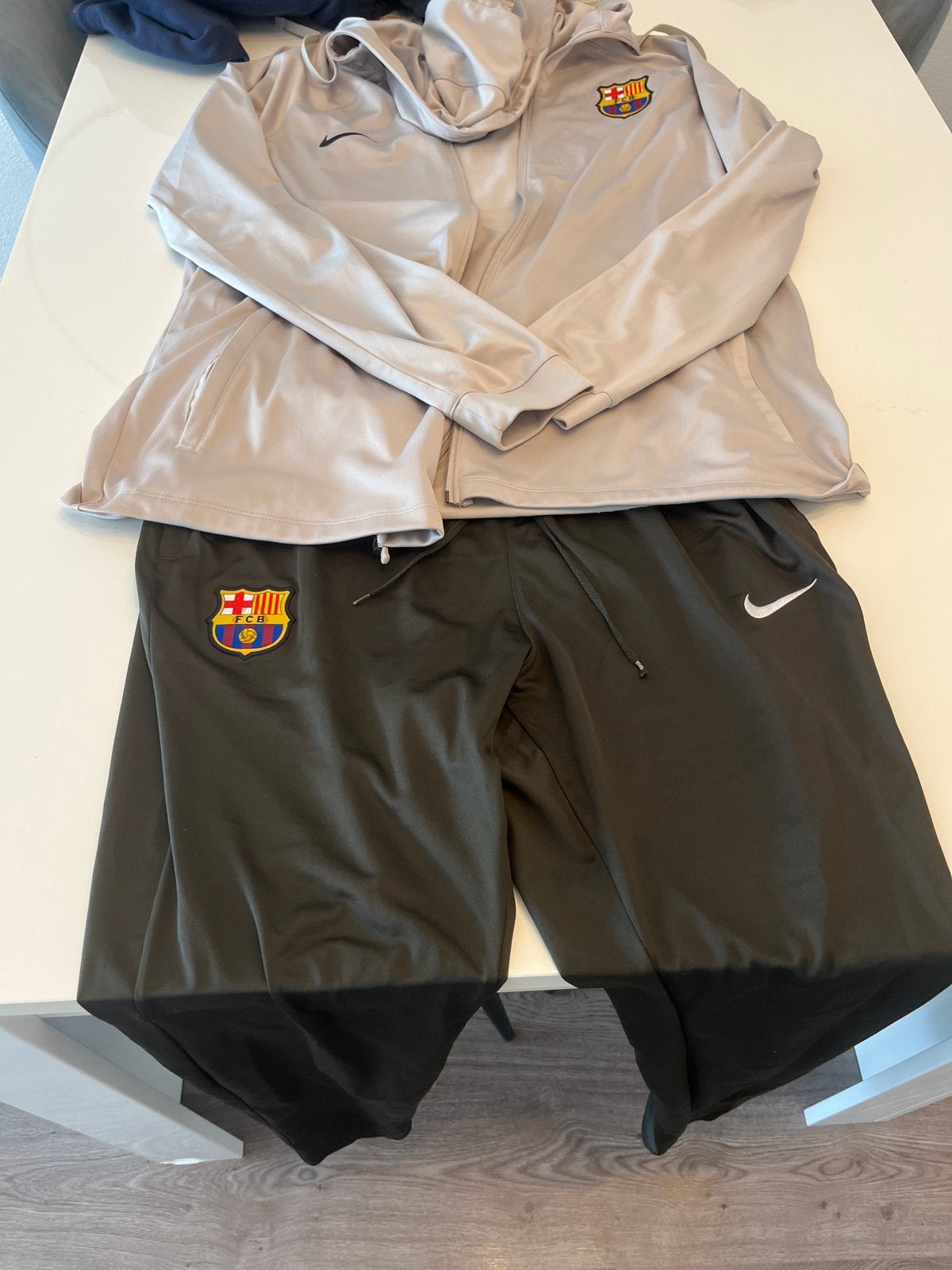 Barcelona pak maat XL, Ophalen of Verzenden