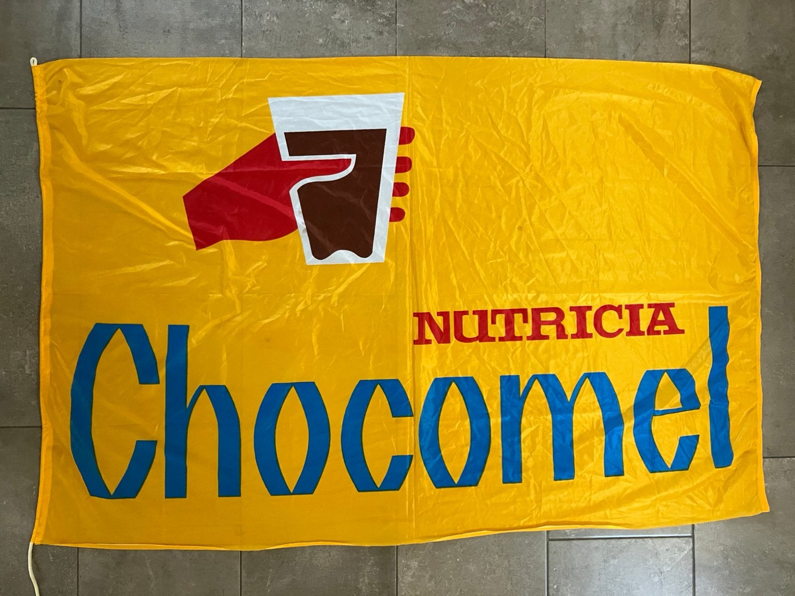 Vintage Nutricia Chocomel vlag, Ophalen of Verzenden, Zo goed als nieuw