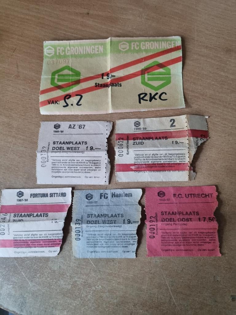 Oude toegangskaartjes FC Groningen jaren 80 vintage, Ophalen of Verzenden, Overige binnenlandse clubs
