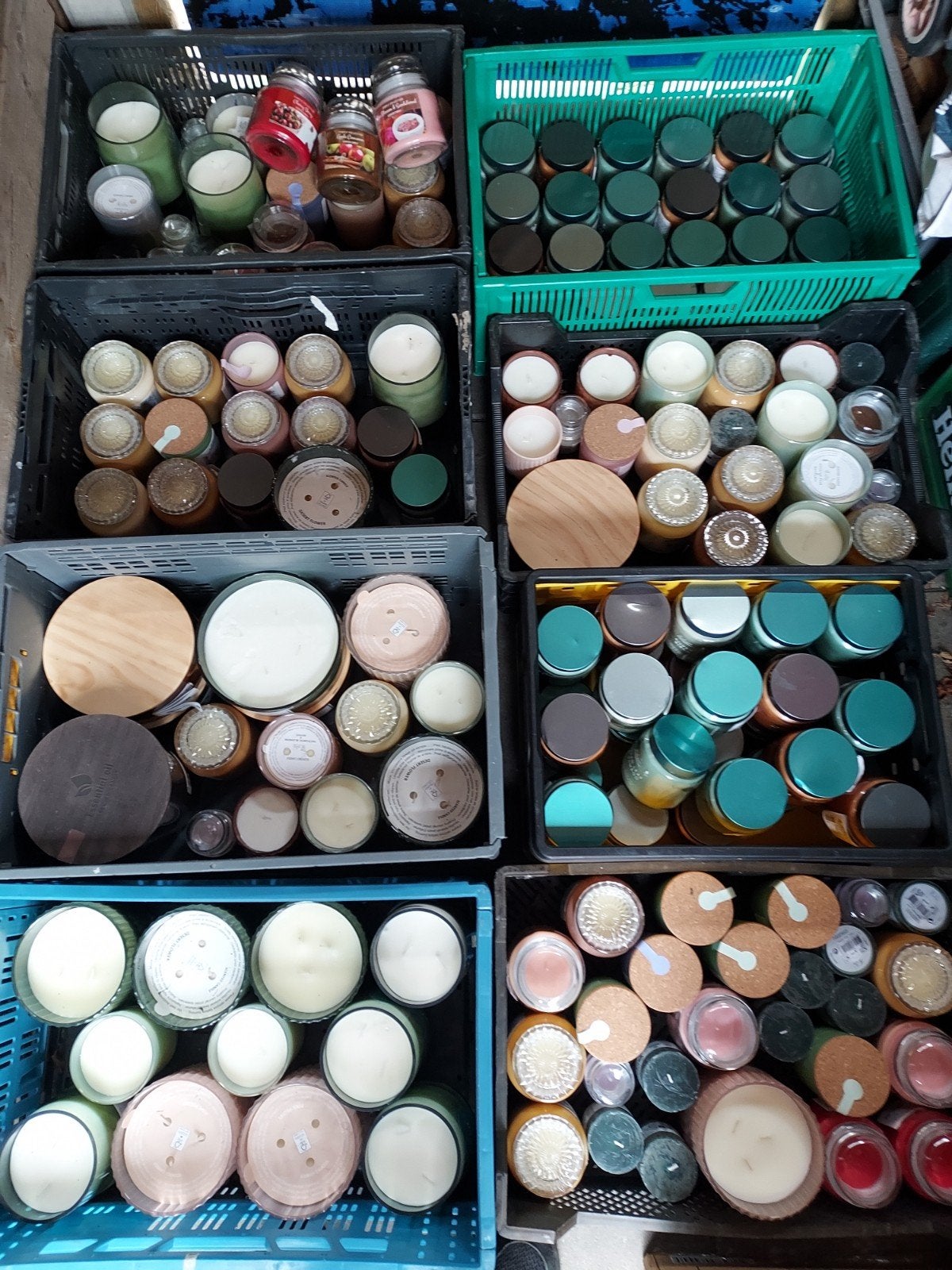 partij geurkaarsen en diverse

waaronder...

164 x diverse s, Ophalen, Nieuw
