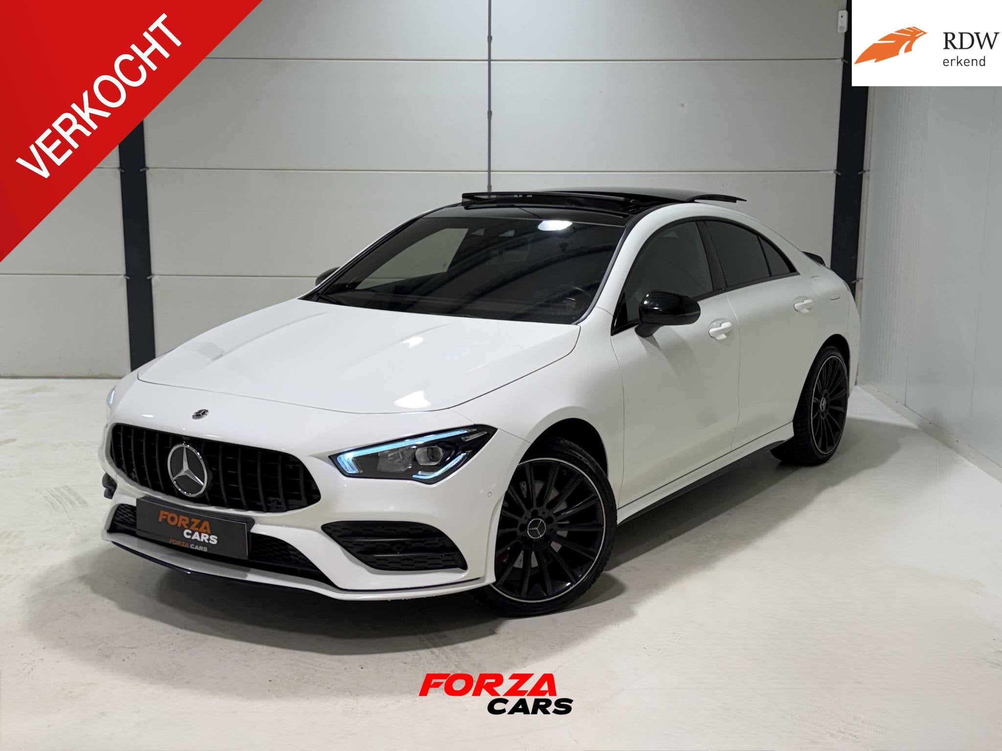 Mercedes-Benz CLA-klasse 250 e AMG PANO | CAM | Sfeer, Auto's, Gebruikt, Euro 6, 4 cilinders, 16 kWh