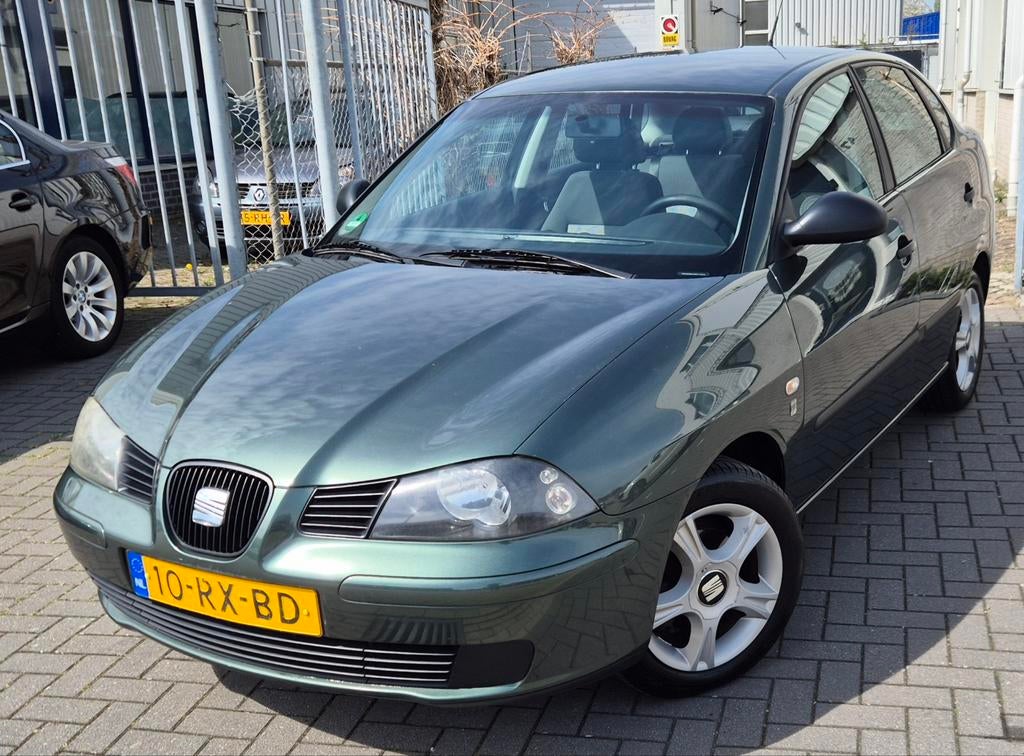Seat Cordoba 1.4 16V 55KW 2005 Groen, Auto's, Voorwielaandrijving, 15 km/l, 4 cilinders, Origineel Nederlands
