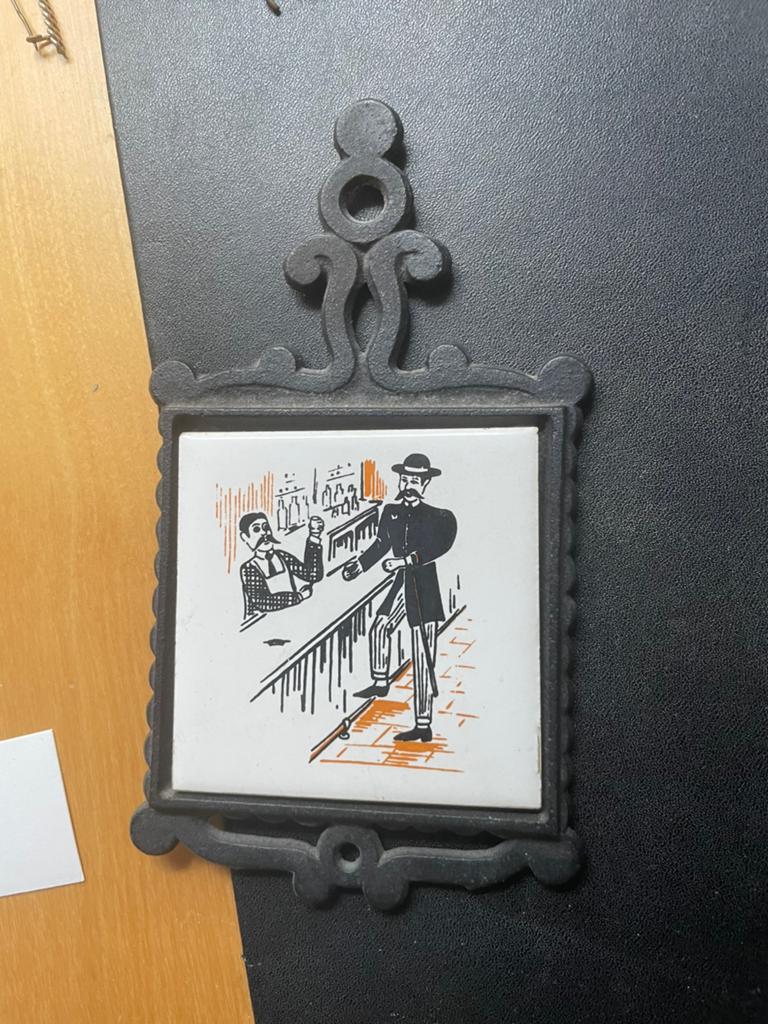 Gietijzeren onderzetter vintage, Ophalen of Verzenden