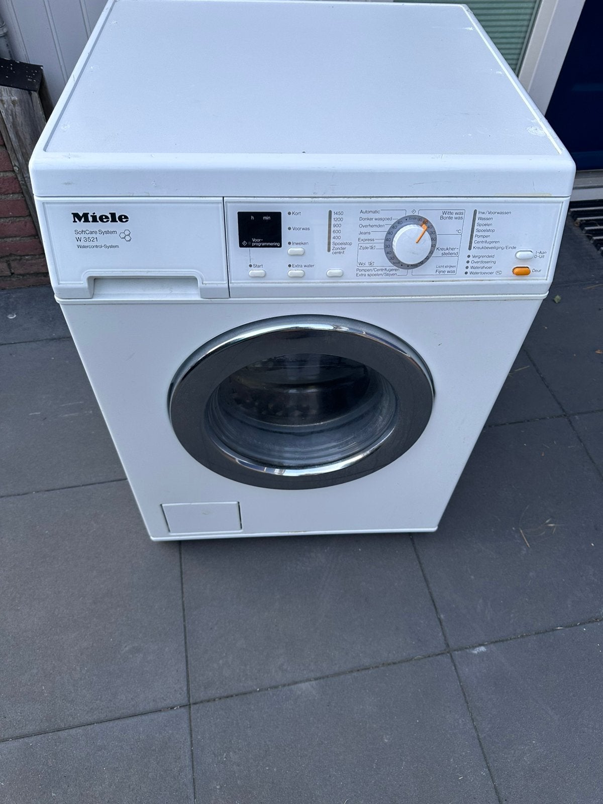 Miele wasmachine, Ophalen, Zo goed als nieuw, 85 tot 90 cm, 1200 tot 1600 toeren