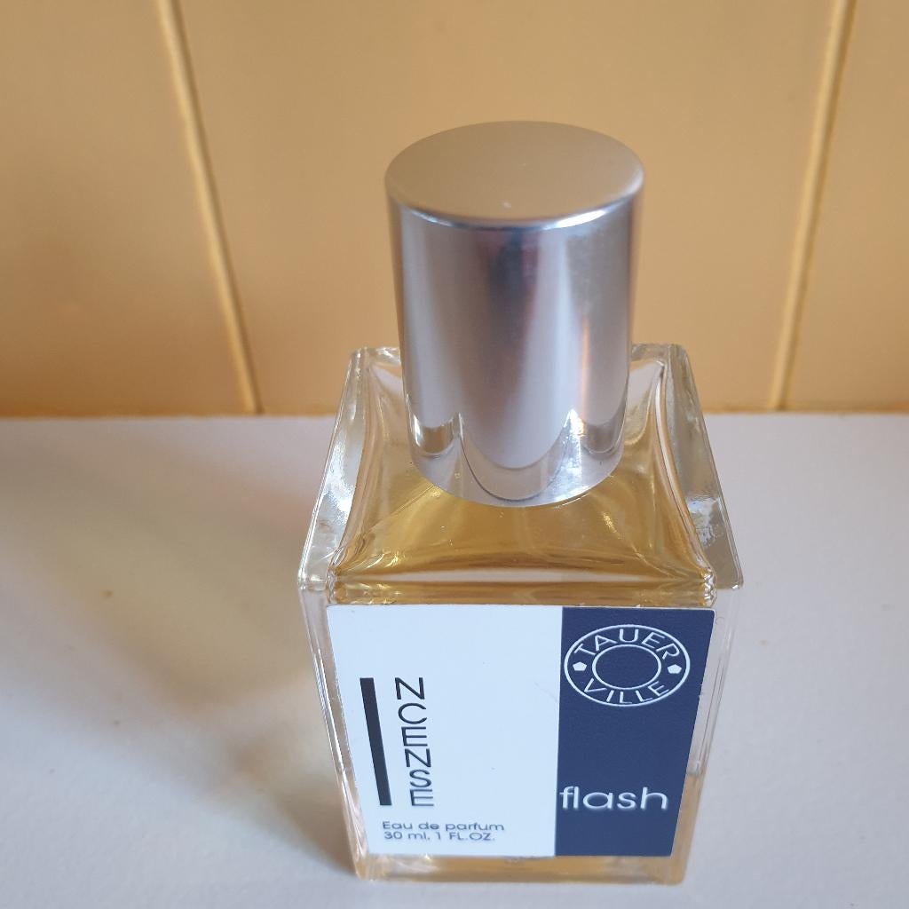 Incense Flas van Tauerville limited editie!, Sieraden, Tassen en Uiterlijk, Uiterlijk | Parfum, Ophalen of Verzenden, Gebruikt