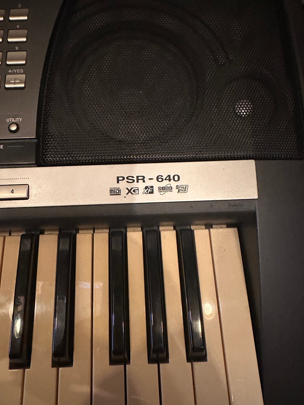Yamaha PSR 640, Ophalen, Zo goed als nieuw, 61 toetsen, Yamaha