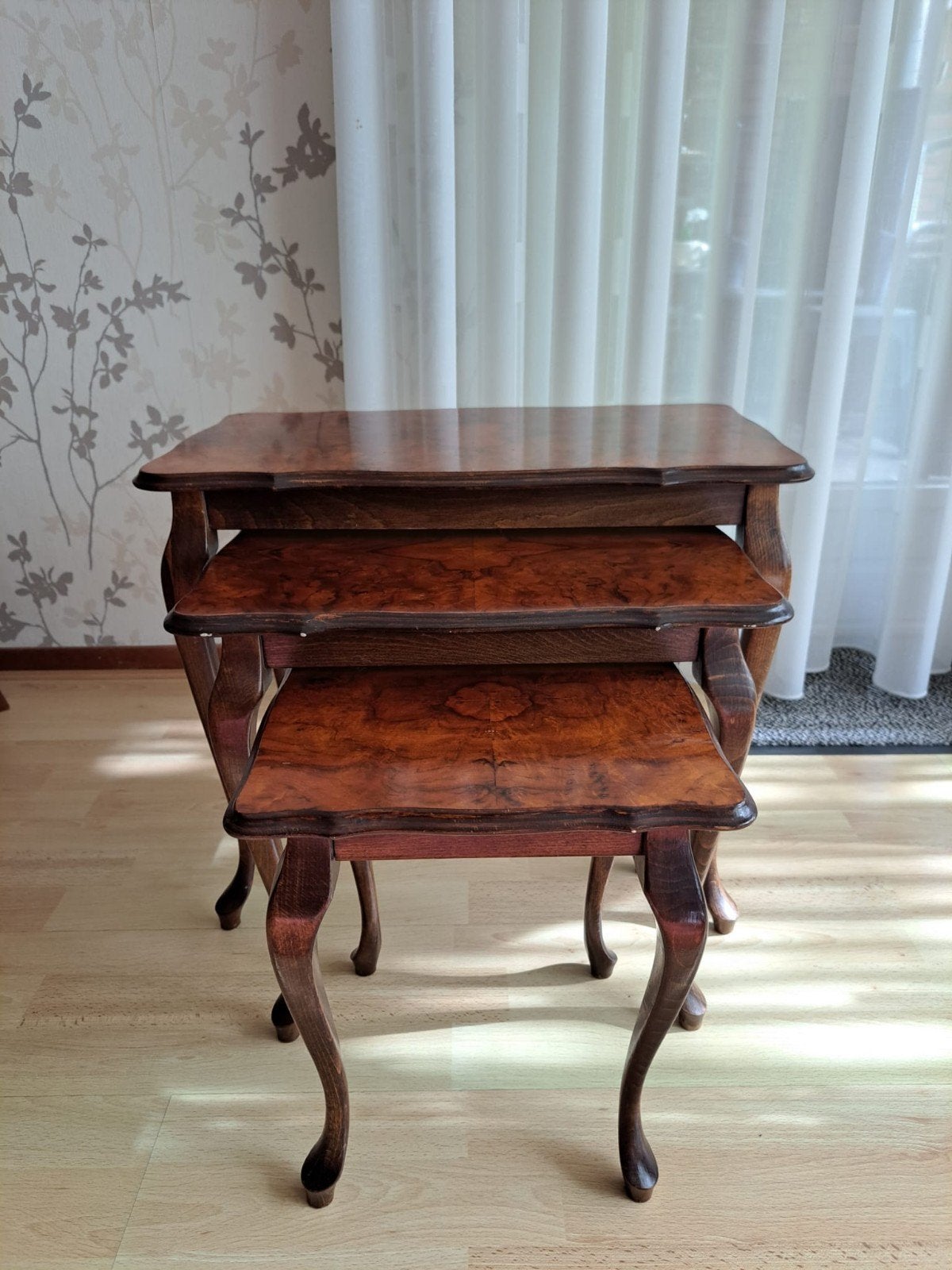Set van 3 houten bijzettafeltjes - Drieset tafeltjes, Gebruikt, Klassiek, 55 tot 75 cm, Rechthoekig