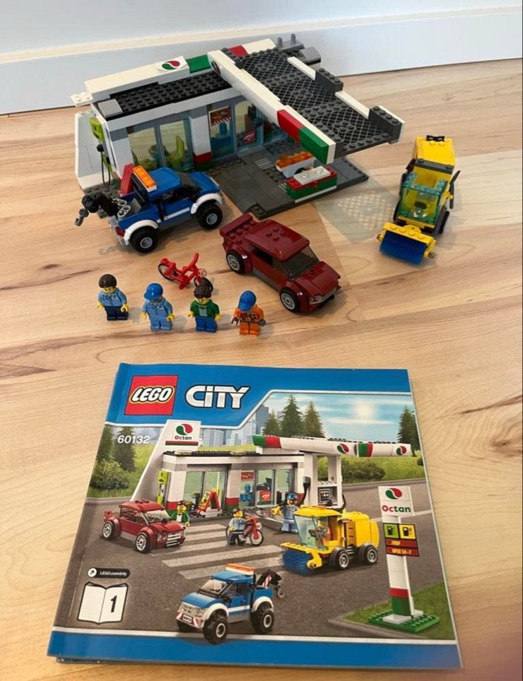 LEGO City Tankstation 60132, Ophalen of Verzenden, Gebruikt, Overige merken