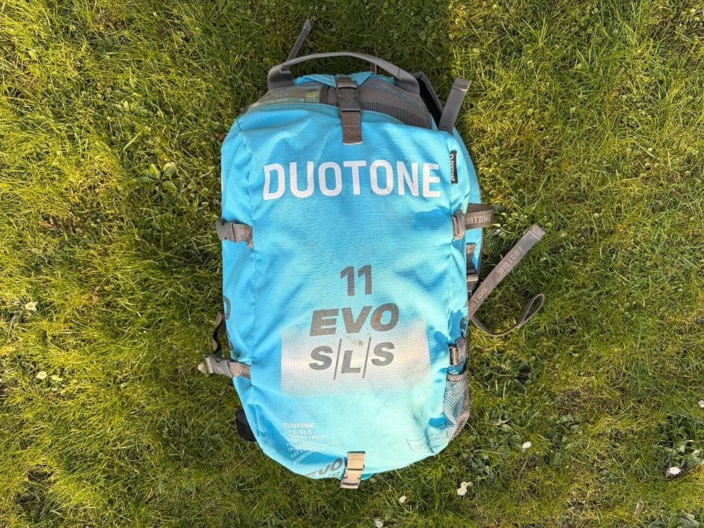 DUOTONE EVO SLS 11m (2021), Watersport en Boten, Kitesurfen, Geen board, Zo goed als nieuw, Kite, 11 m²