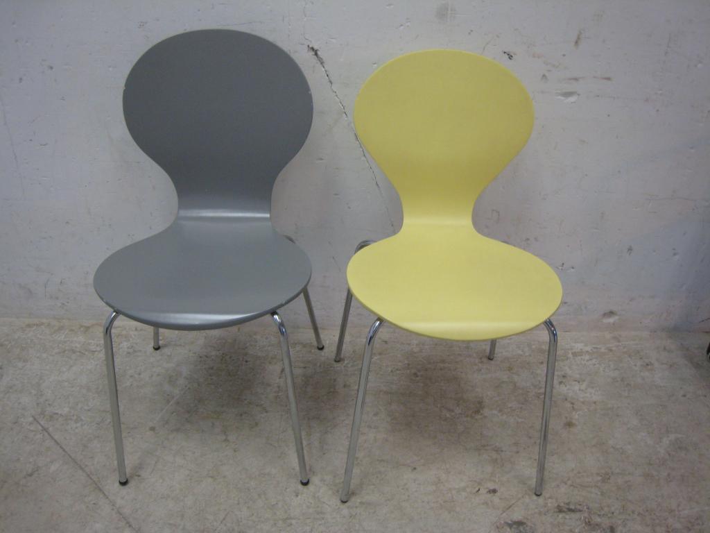 2 Danerka vlinder designstoelen, geel en grijs, Niet ingevuld, Gebruikt, Niet ingevuld, Niet ingevuld