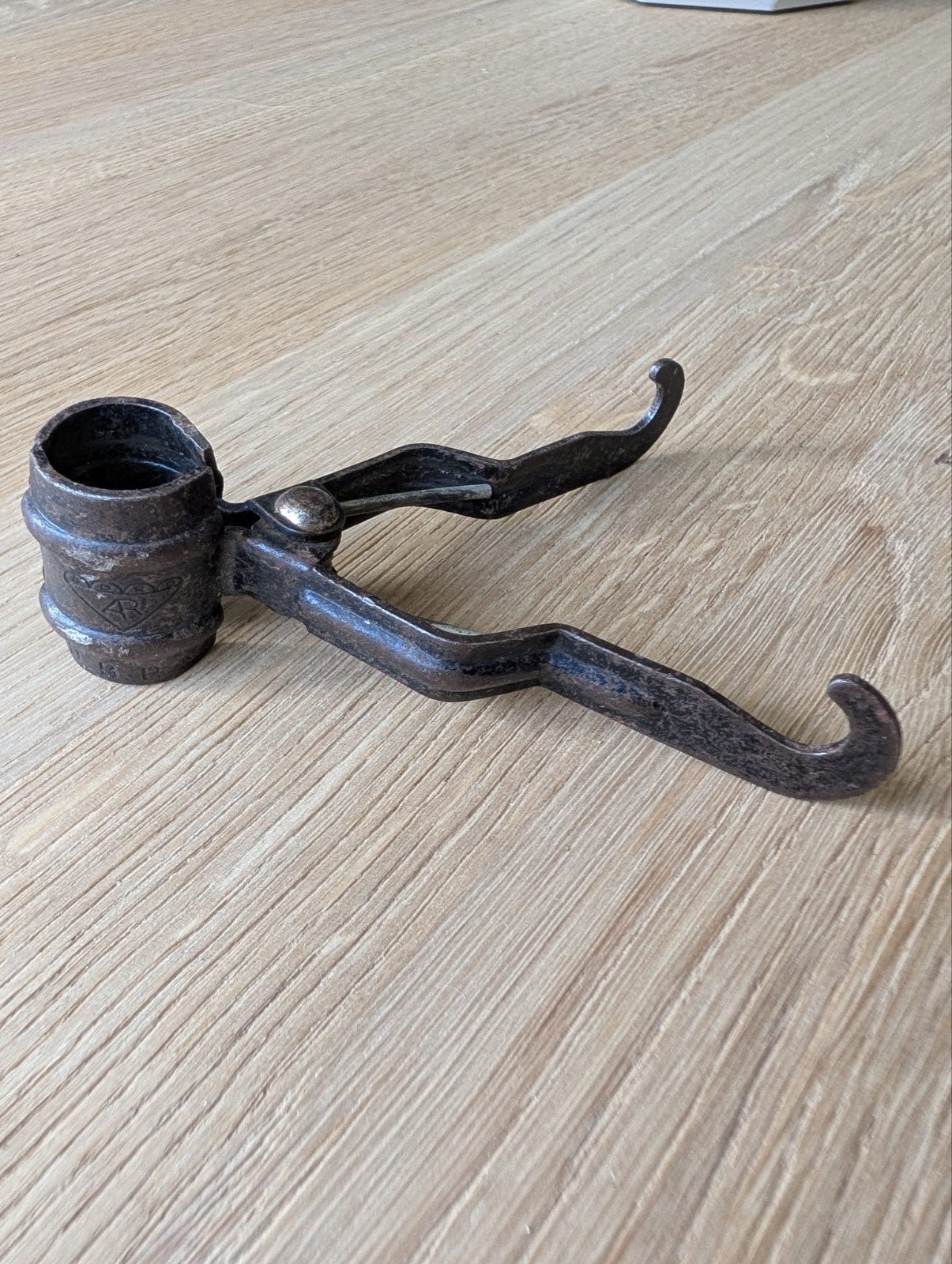 Antieke tentstokhaak D.B.P.a., Antiek en Kunst, Ophalen of Verzenden