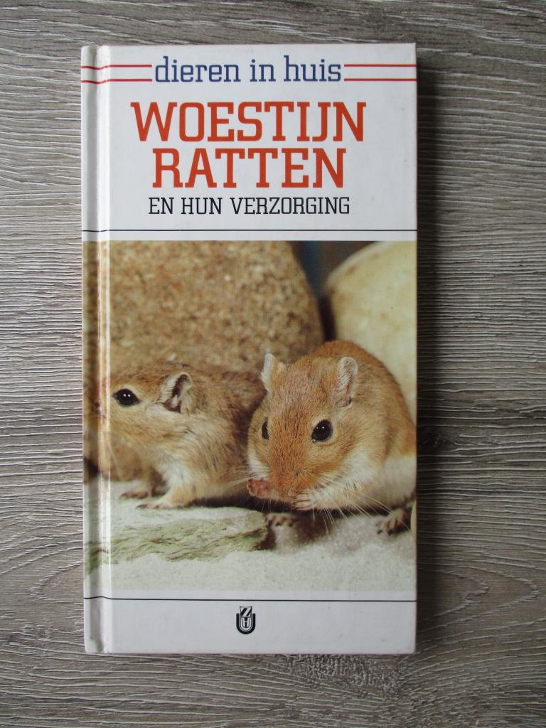 Woestijnratten en hun verzorging, Ophalen of Verzenden, Gelezen, Vogels