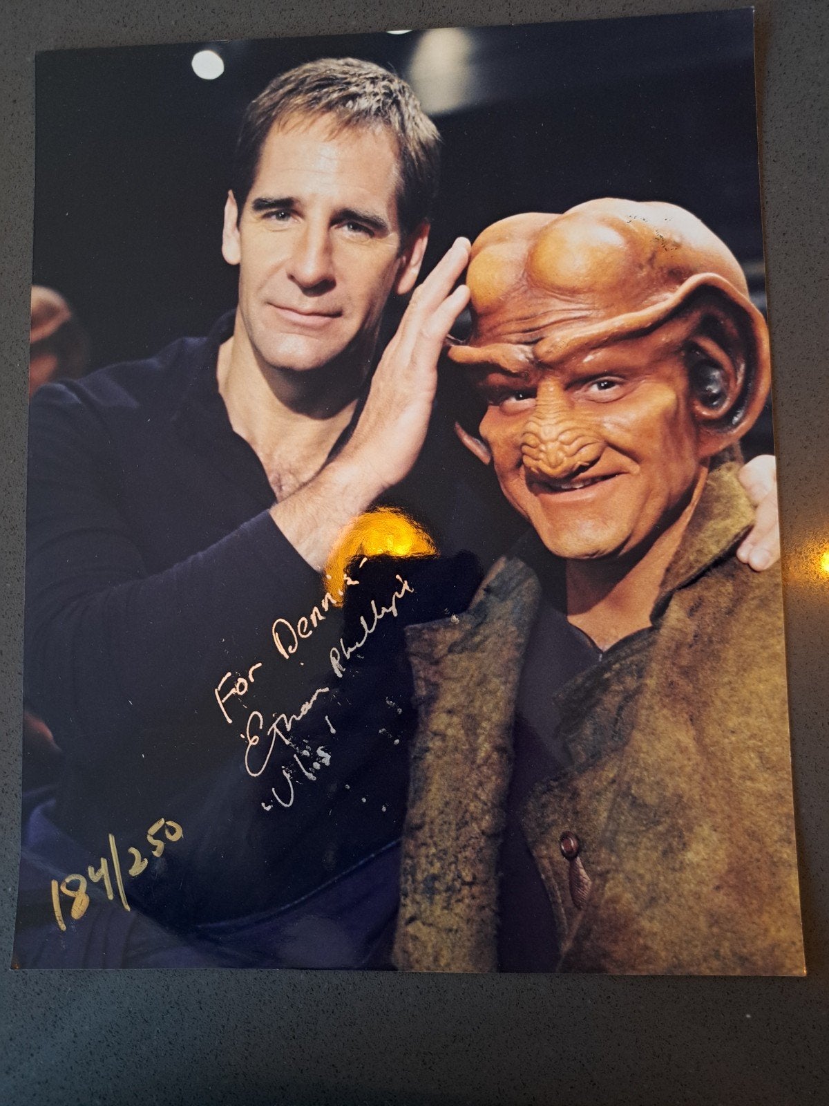 Star Trek Voyager Ethan Phillips gesigneerde foto, 1980 tot heden, Foto, Ophalen of Verzenden, Zo goed als nieuw