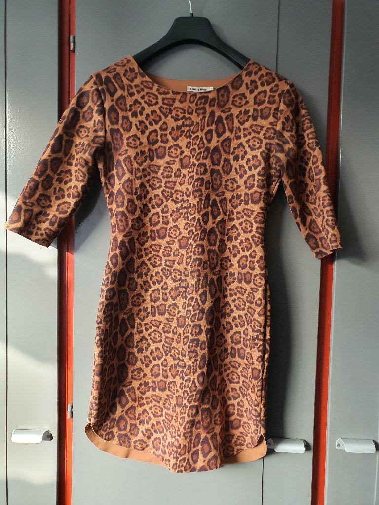 Cherry Koko luipaard jurk maat M, Kleding | Dames, Maat 38/40 (M), Bruin, Ophalen of Verzenden, Zo goed als nieuw