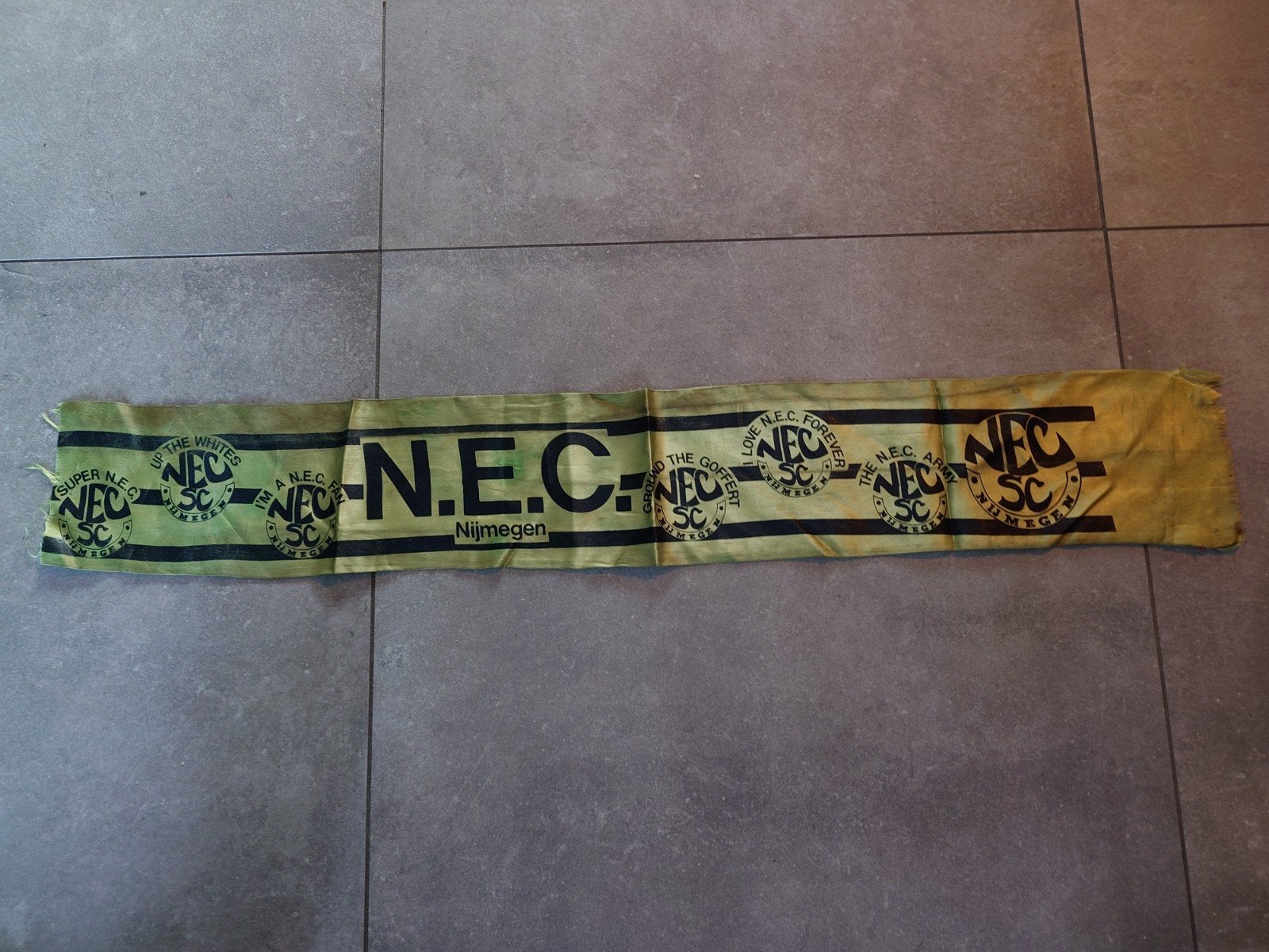 Vintage NEC Nijmegen sjaal - East Side, Ophalen of Verzenden, Gebruikt