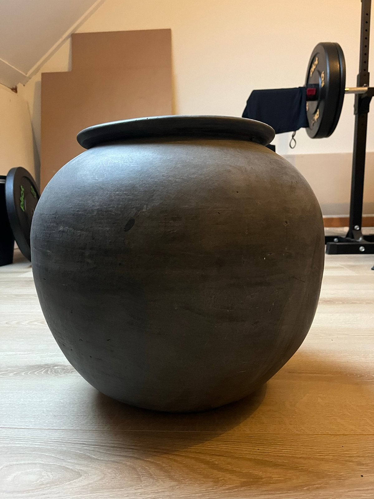 Grote decoratieve aardewerken pot, Antiek en Kunst, Ophalen