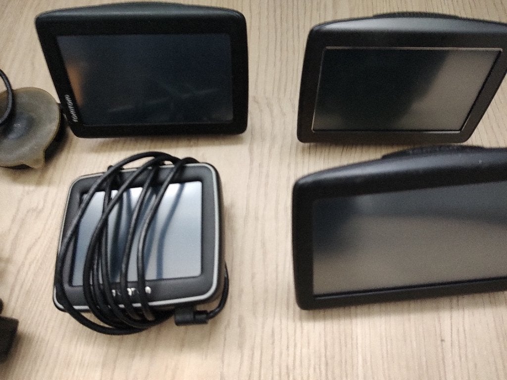 4x TomTom navigatiesysteem, Ophalen, Gebruikt