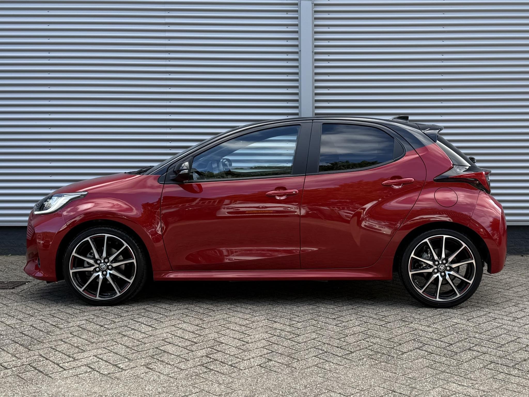 Toyota Yaris 1.5 Hybrid GR Sport | Navigatie | Stoelverwarmi, Auto's, 450 kg, Gebruikt, Euro 6, 1490 cc
