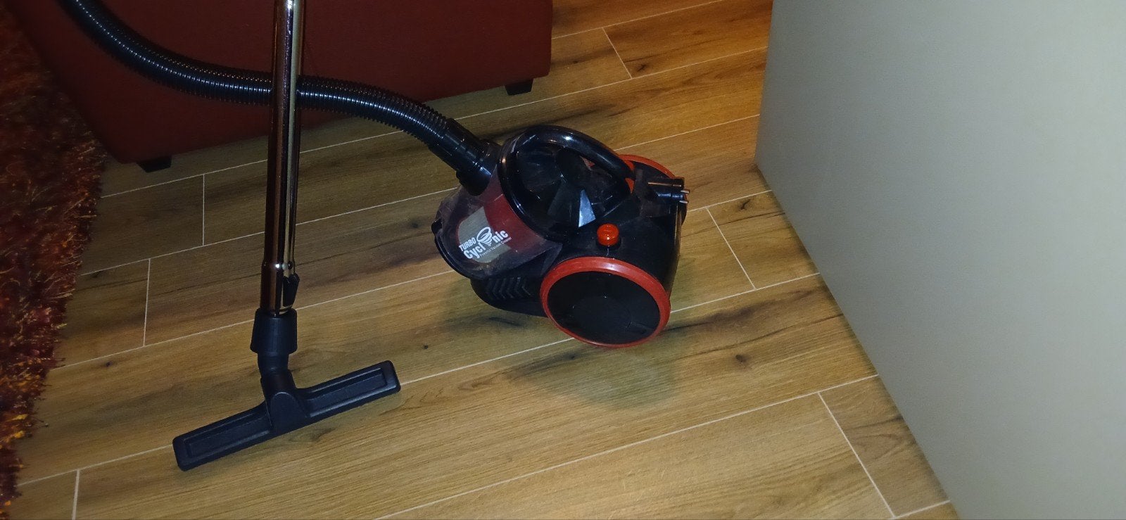 Foto 3 van Compacte stofzuiger - Ideaal voor kleine ruimtes