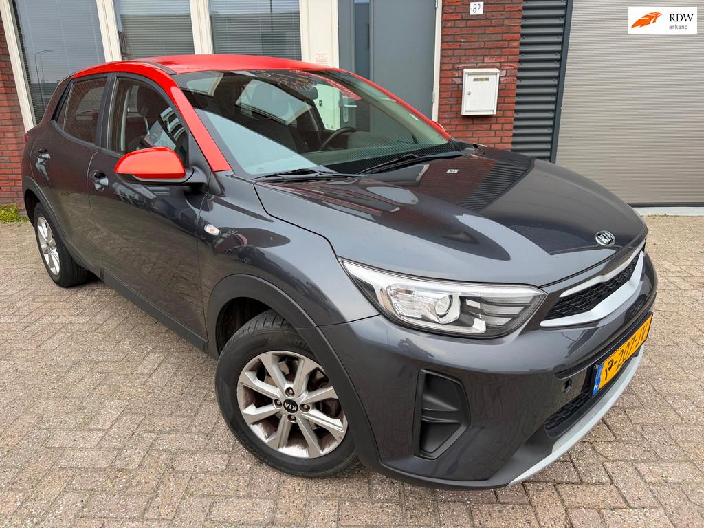 Kia Stonic 1.2 MPi Design Edition / Navi / PDC / Carplay / S, Voorwielaandrijving, Bedrijf, Handgeschakeld, 19 km/l