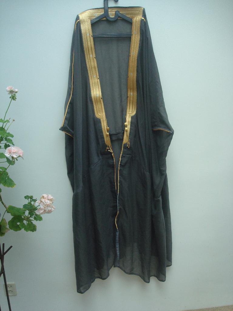 Arabische bisht, Ophalen of Verzenden, Zo goed als nieuw