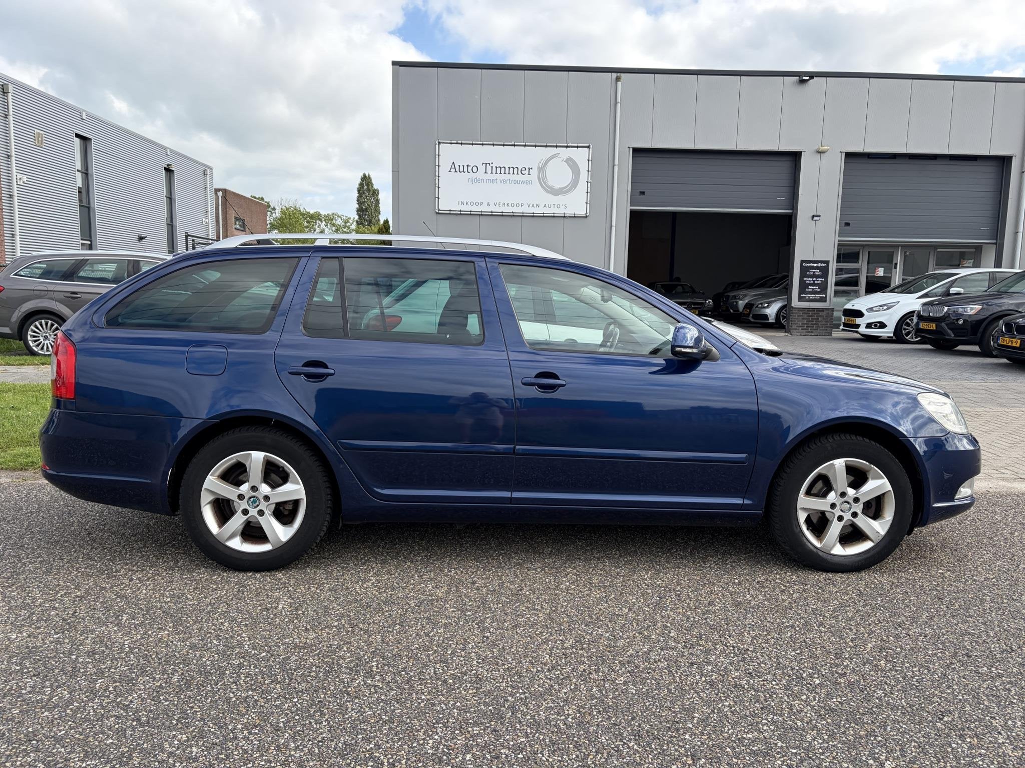 Skoda Octavia Combi 1.2 TSI Elegance Business Line, Auto's, Voorwielaandrijving, Euro 5, Stof, Gebruikt