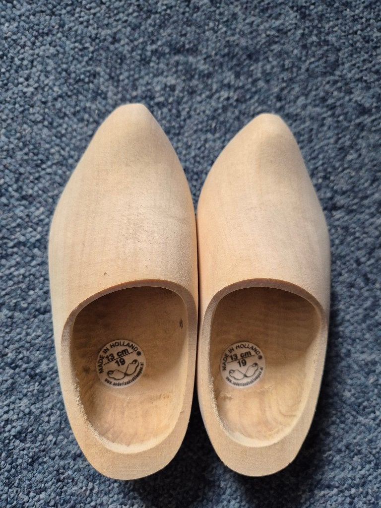 Te Koop nieuwe houten klompjes maat 19, Meisje, Schoenen, Nieuw, Ophalen of Verzenden