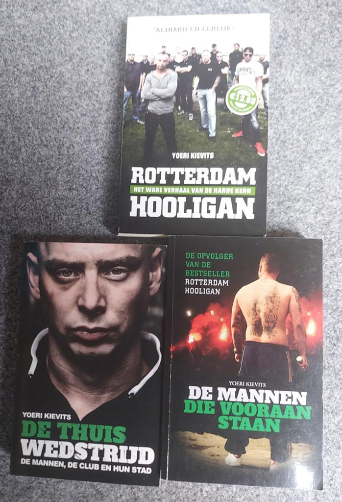 Yoeri Kievits boeken: Rotterdam Hooligan, De Thuiswedstrijd, Boeken, Ophalen of Verzenden, Gelezen, Yoeri Kievits, Nederland