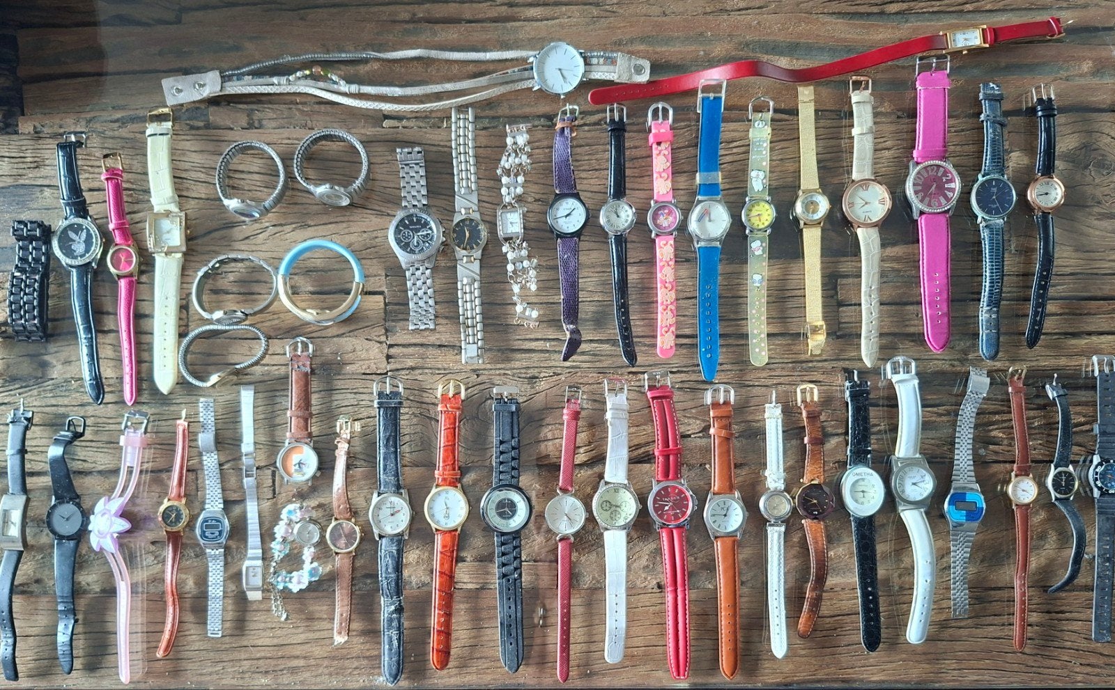 Lot 50 x dames en heren horloges batt 1 koop, Sieraden, Tassen en Uiterlijk, Horloges | Heren, Polshorloge, Overige materialen