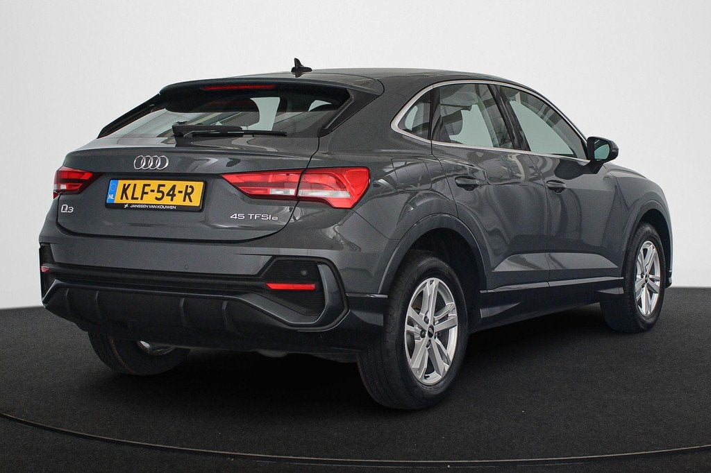 Audi Q3 Sportback 45 TFSI e Edition Apple CarPlay Elektrisch, Stof, Gebruikt, Hybride Elektrisch/Benzine, 13 kWh
