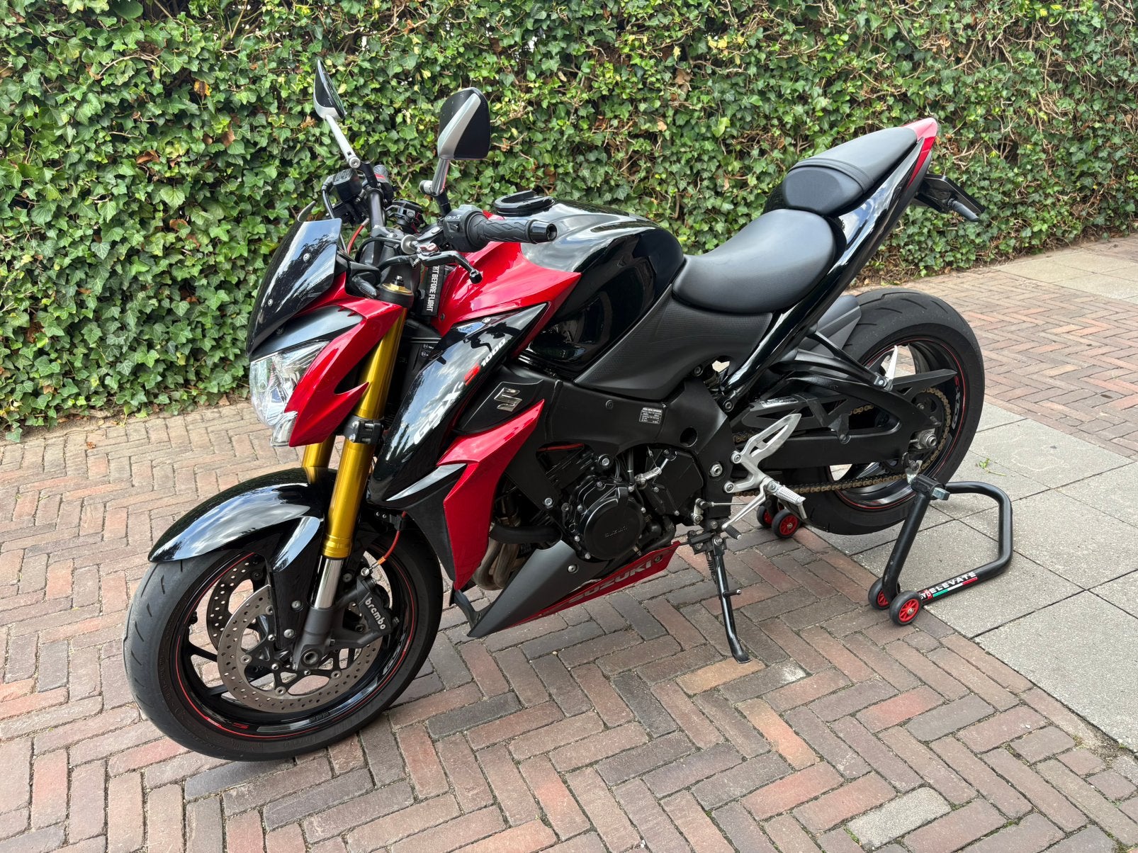 Suzuki GSXS 1000 2017, Motoren, ABS, 4 cilinders, Motorrijbewijs A, Gebruikt