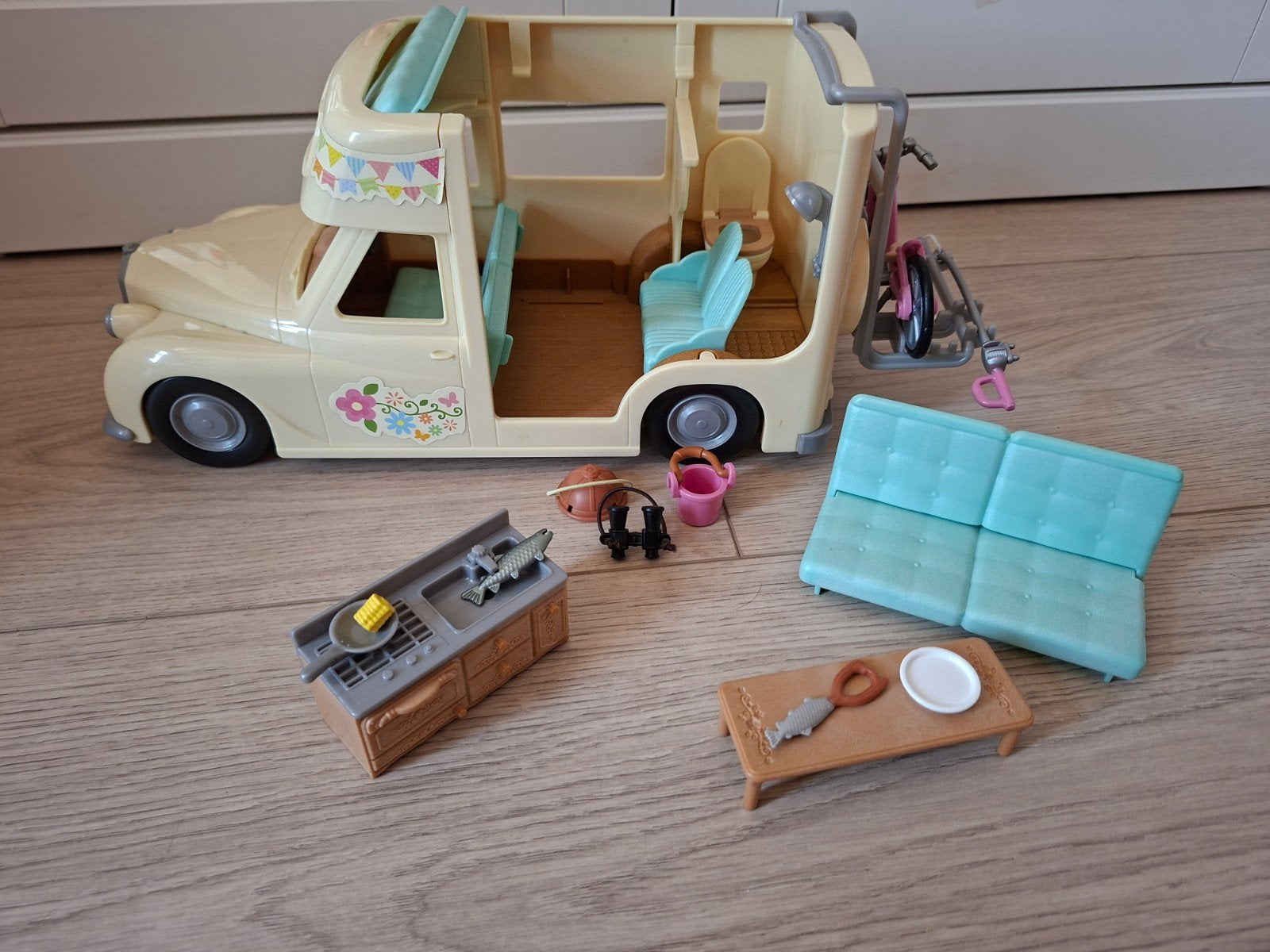 Sylvanian Families 5454 familie camper, Kinderen en Baby's, Speelgoed | Poppen, Ophalen, Zo goed als nieuw, Overige typen