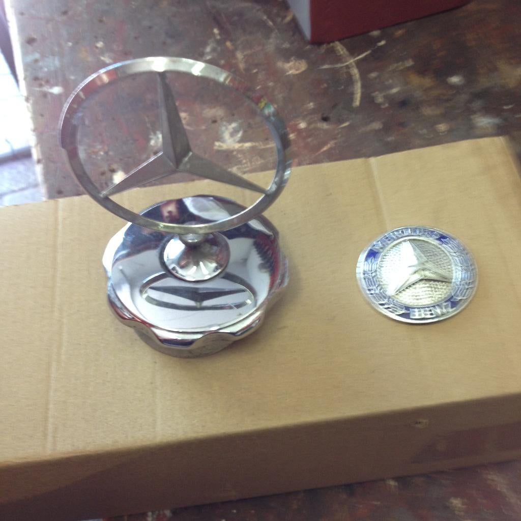 mercedes ster en embleem voor gril, Gebruikt, Voor, Mercedes-Benz, Ophalen of Verzenden