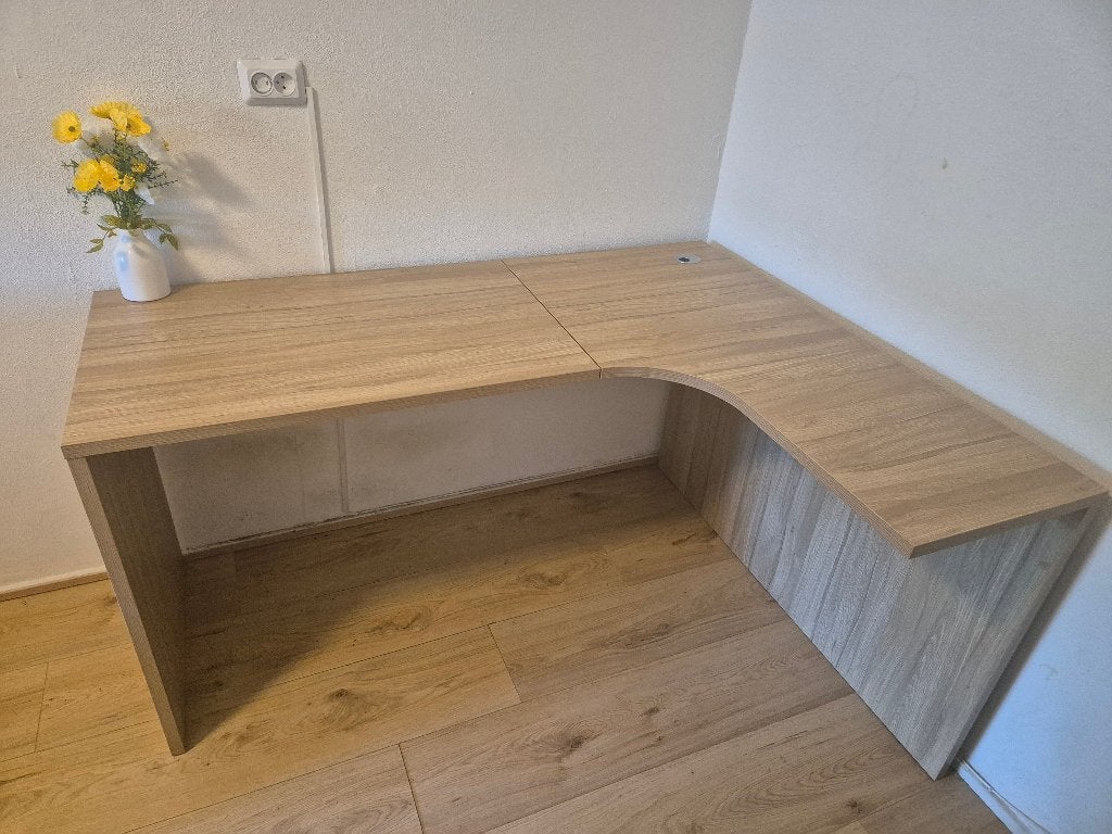 Te koop: Lichtbruin Stevig Hoekbureau, Huis en Inrichting, Bureaus, Ophalen, 120 cm, Hout, Hoekbureau