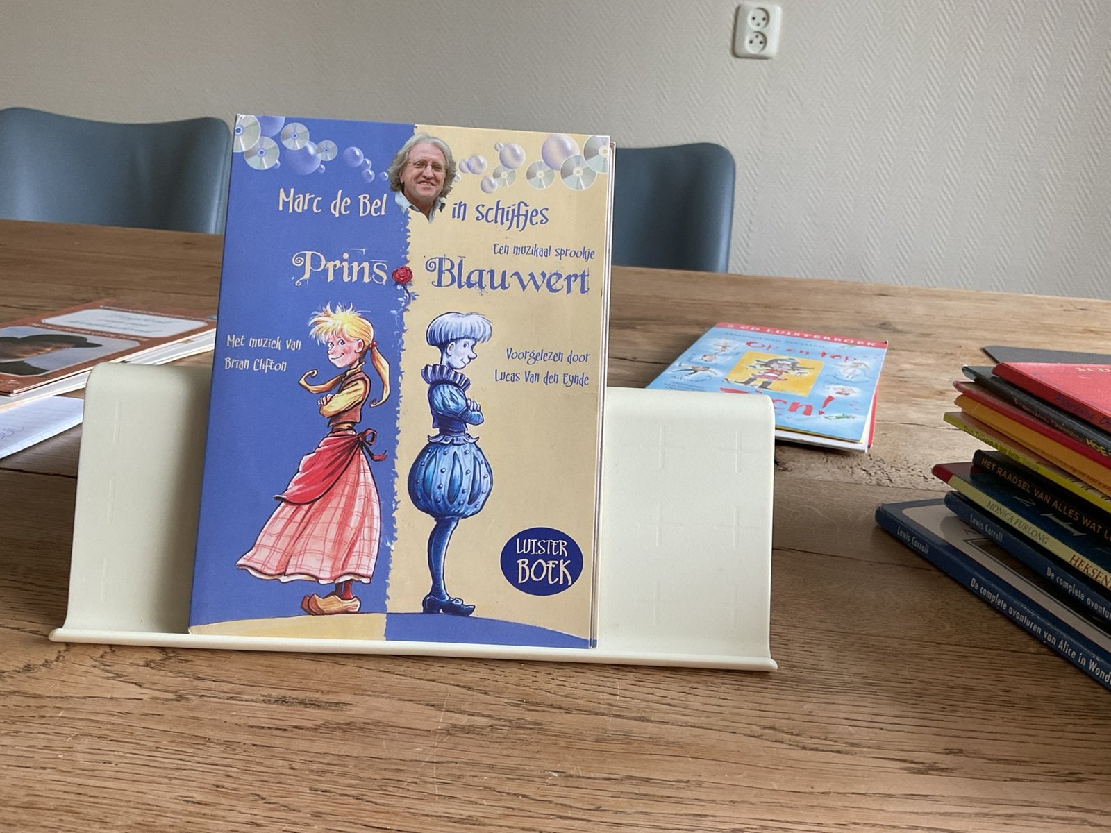 Luister boek: een muzikaal sprookje prins blauwert, Boeken, Ophalen of Verzenden, Cd, Kind
