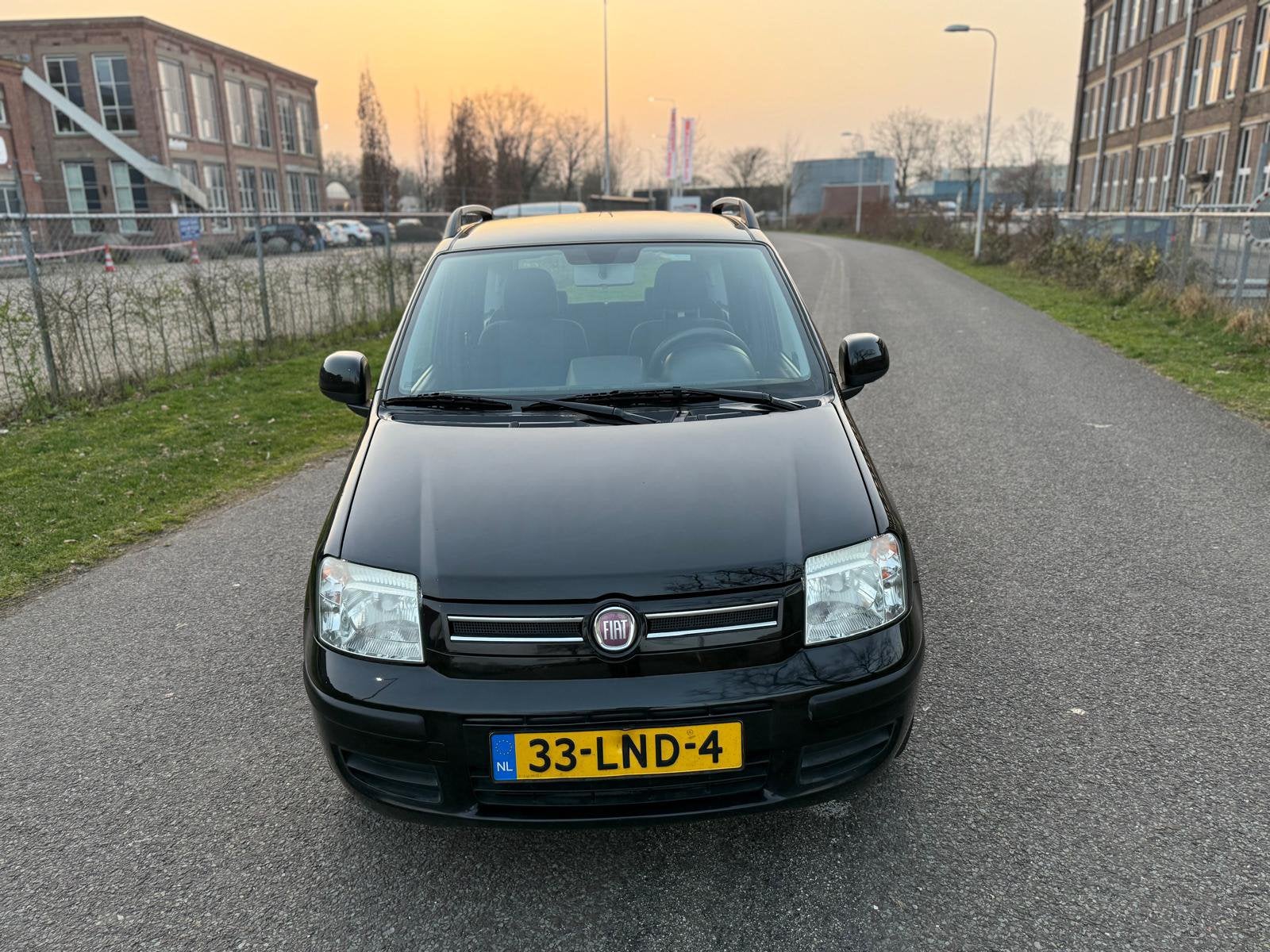 Fiat Panda 1.2 2010 Zwart, Auto's, Fiat, Stof, 1242 cc, Zwart, Origineel Nederlands