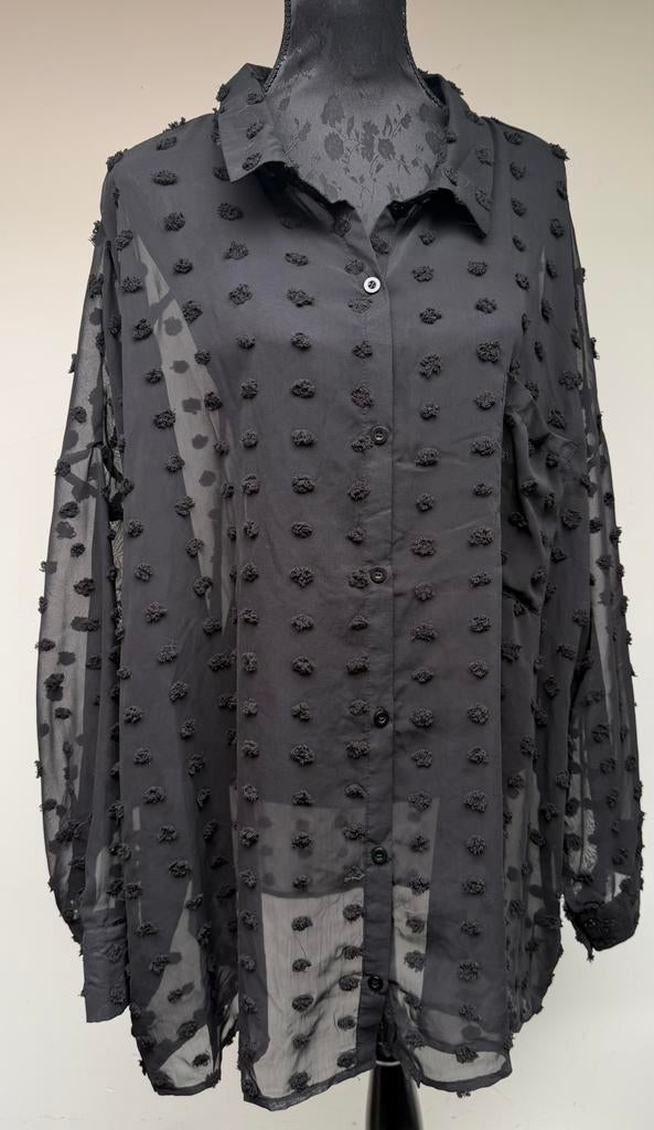 Superleuke doorschijnende zwarte blouse stip BOOHOO mt 52, Kleding | Dames, Grote Maten, Ophalen of Verzenden, Zo goed als nieuw