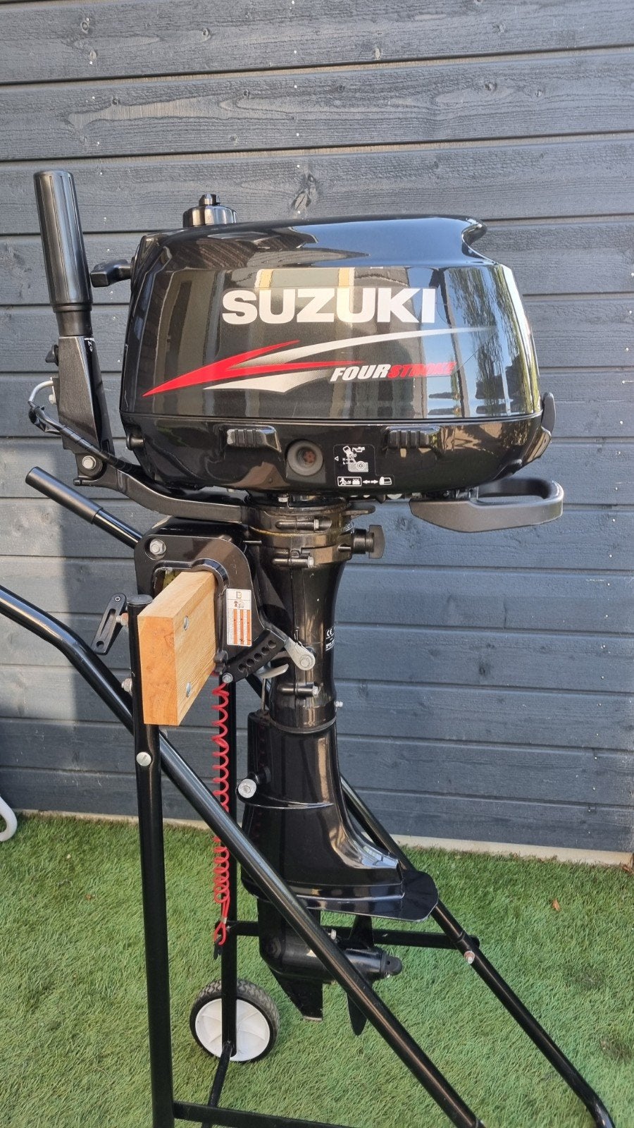 Suzuki DF6 buitenboordmotor (kortstaart), Ophalen, 5 tot 10 pk, Viertaktmotor, Zo goed als nieuw