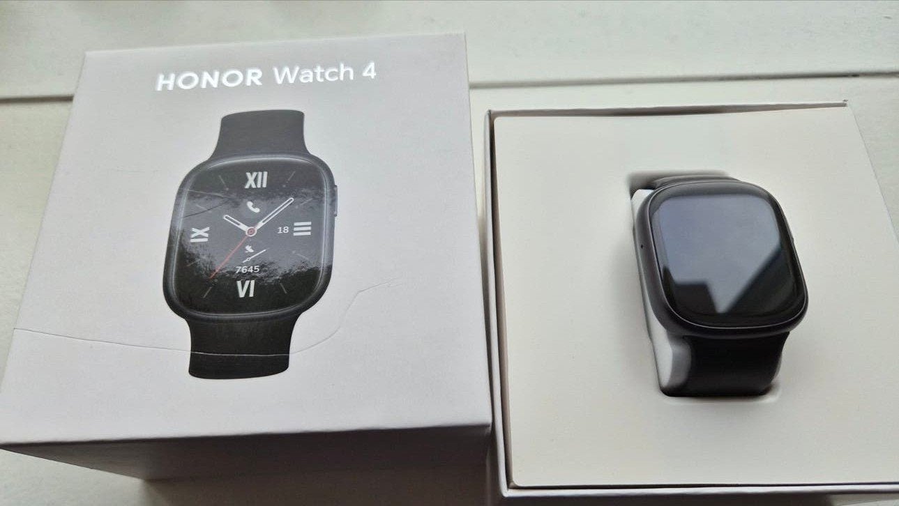 Honor 4 ongebruikt, Sieraden, Tassen en Uiterlijk, Smartwatches, Ophalen of Verzenden, Zo goed als nieuw, Zwart, Android