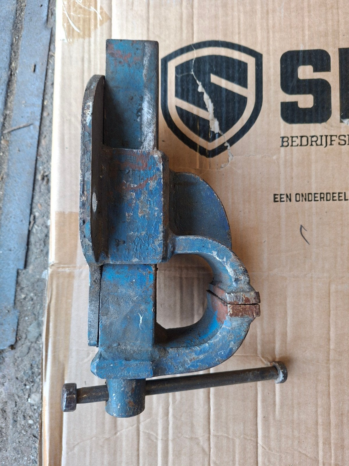 Robuuste bankschroef, gebruikt, blauw, Ophalen of Verzenden, Gebruikt, Bankschroef