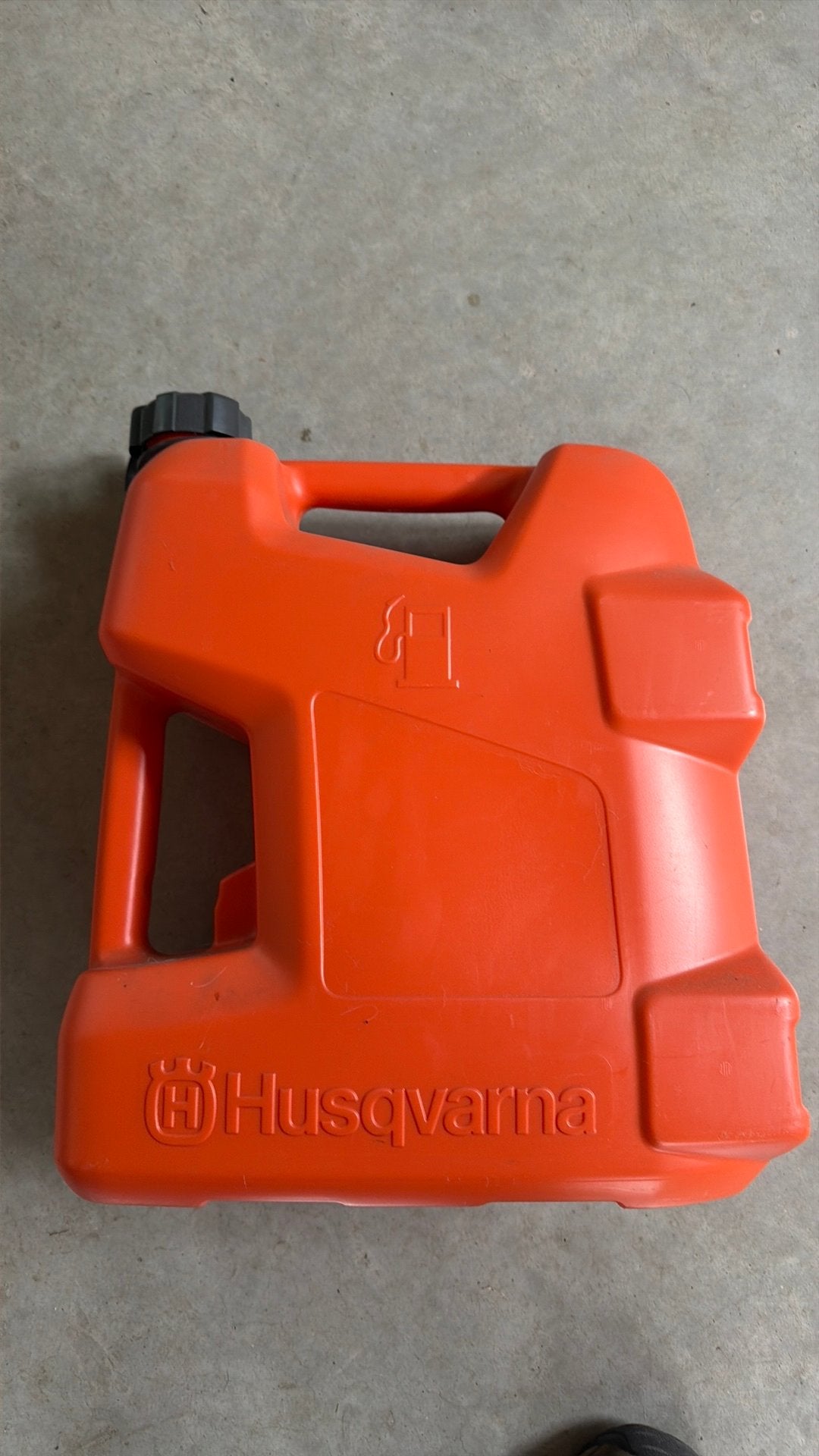 Brandstof can Husqvarna 15L, Tuin en Terras, Hand-tuingereedschap, Ophalen of Verzenden, Zo goed als nieuw, Overige soorten