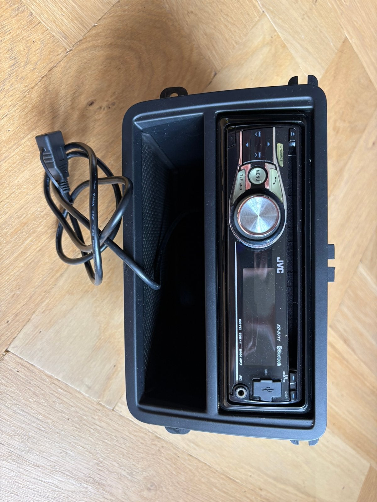 Jvc KD-R711 autoradio, met inbouwframe/bak, Auto diversen, Autoradio's, Ophalen, Gebruikt