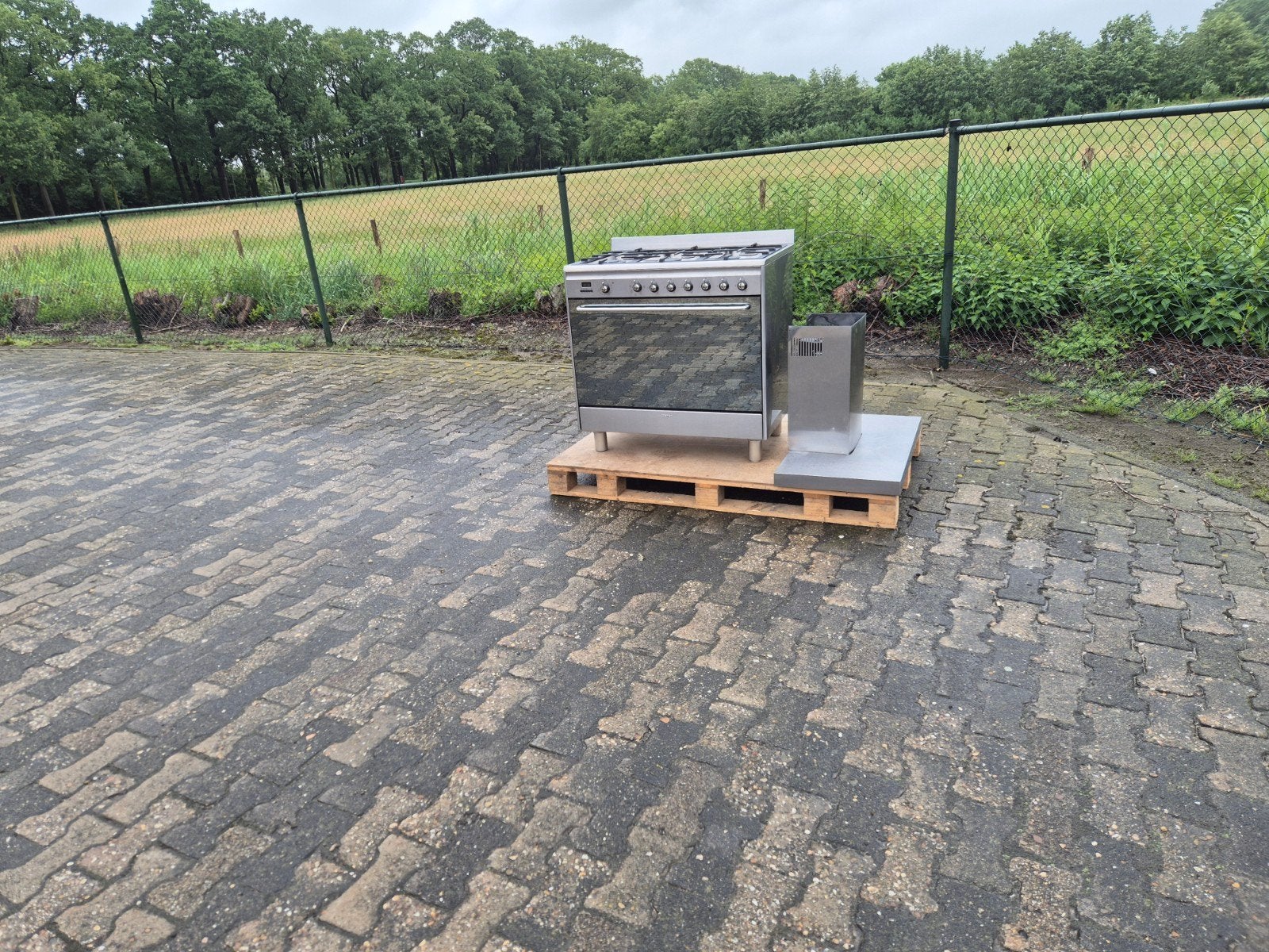 Smeg 6 pits gasfornuiset afzuigkap  in nette staat, Verzenden, 60 cm of meer, Zo goed als nieuw, Gas