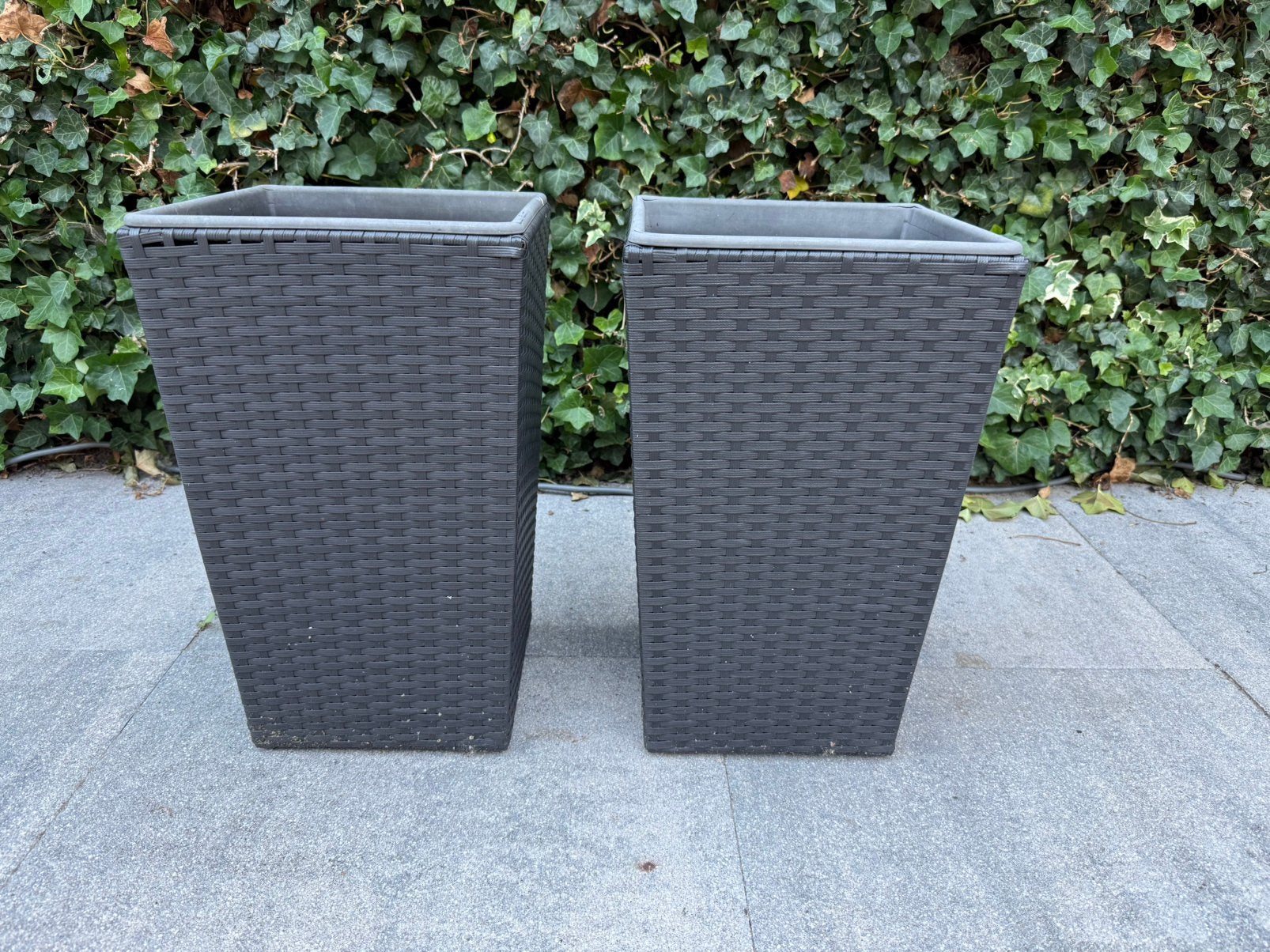 2x plantenbakken, Ophalen, Kunststof, Vierkant, Balkon