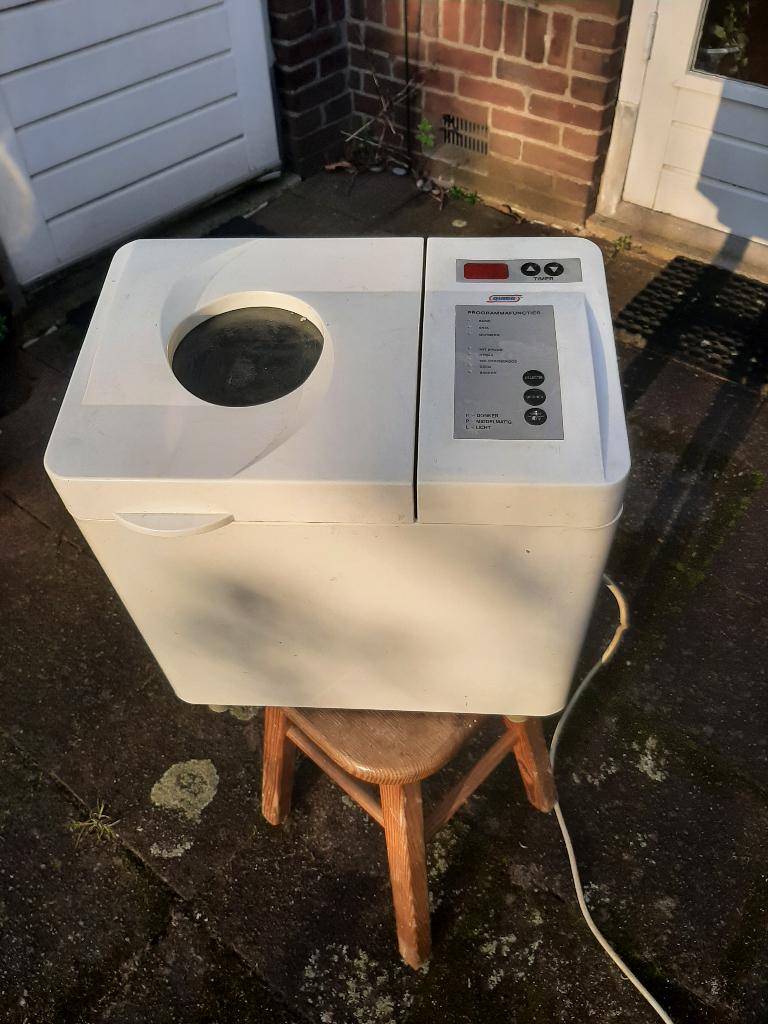 Broodbakmachine Quigg CBM320-2.0: lage prijs!, Witgoed en Apparatuur, Gebruikt, 400 tot 800 gram deeg, Kijkvenster, Ophalen