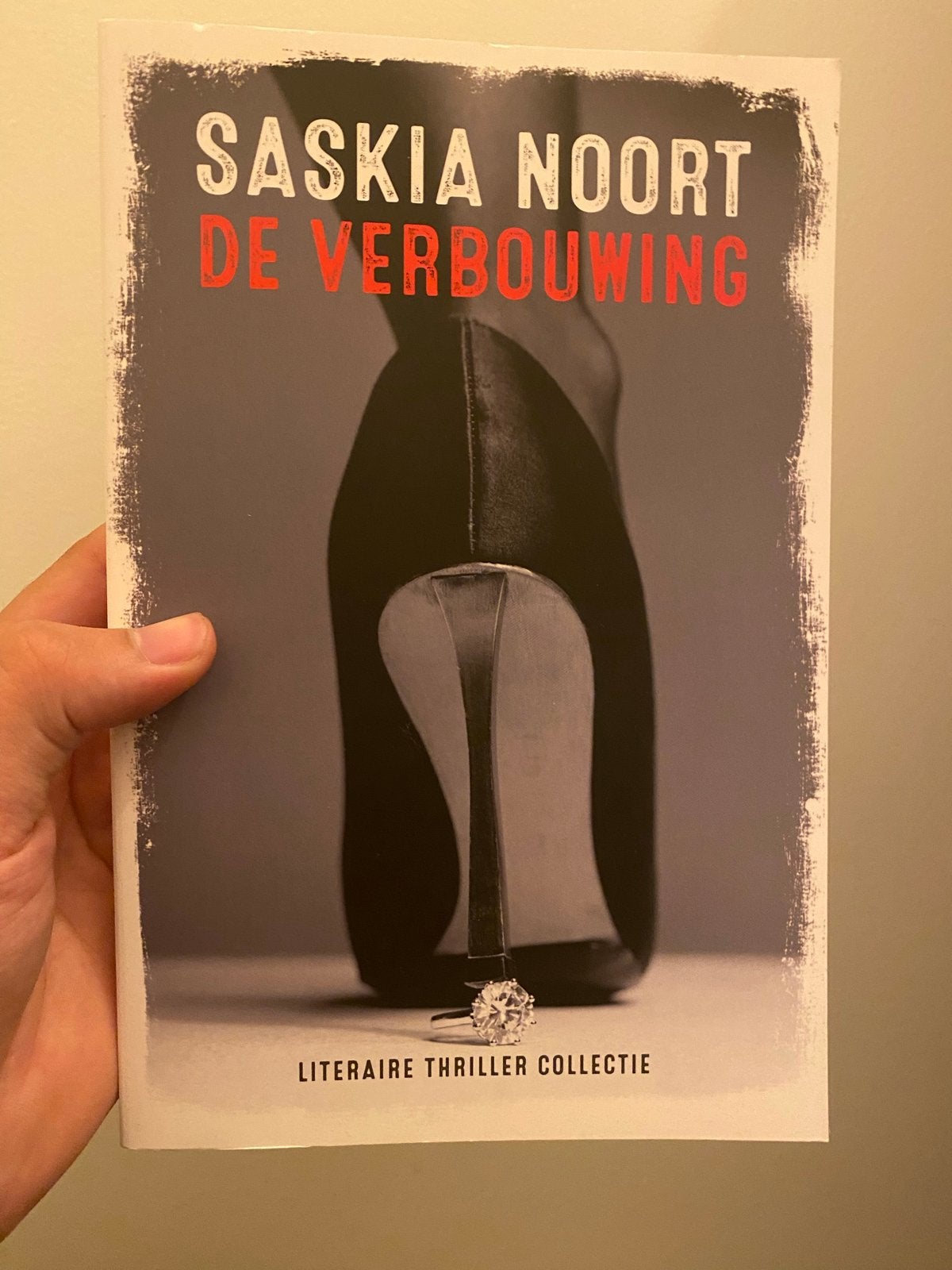 Saskia Noort - De Verbouwing (Literaire Thriller Collectie), Ophalen of Verzenden, Zo goed als nieuw, Nederland
