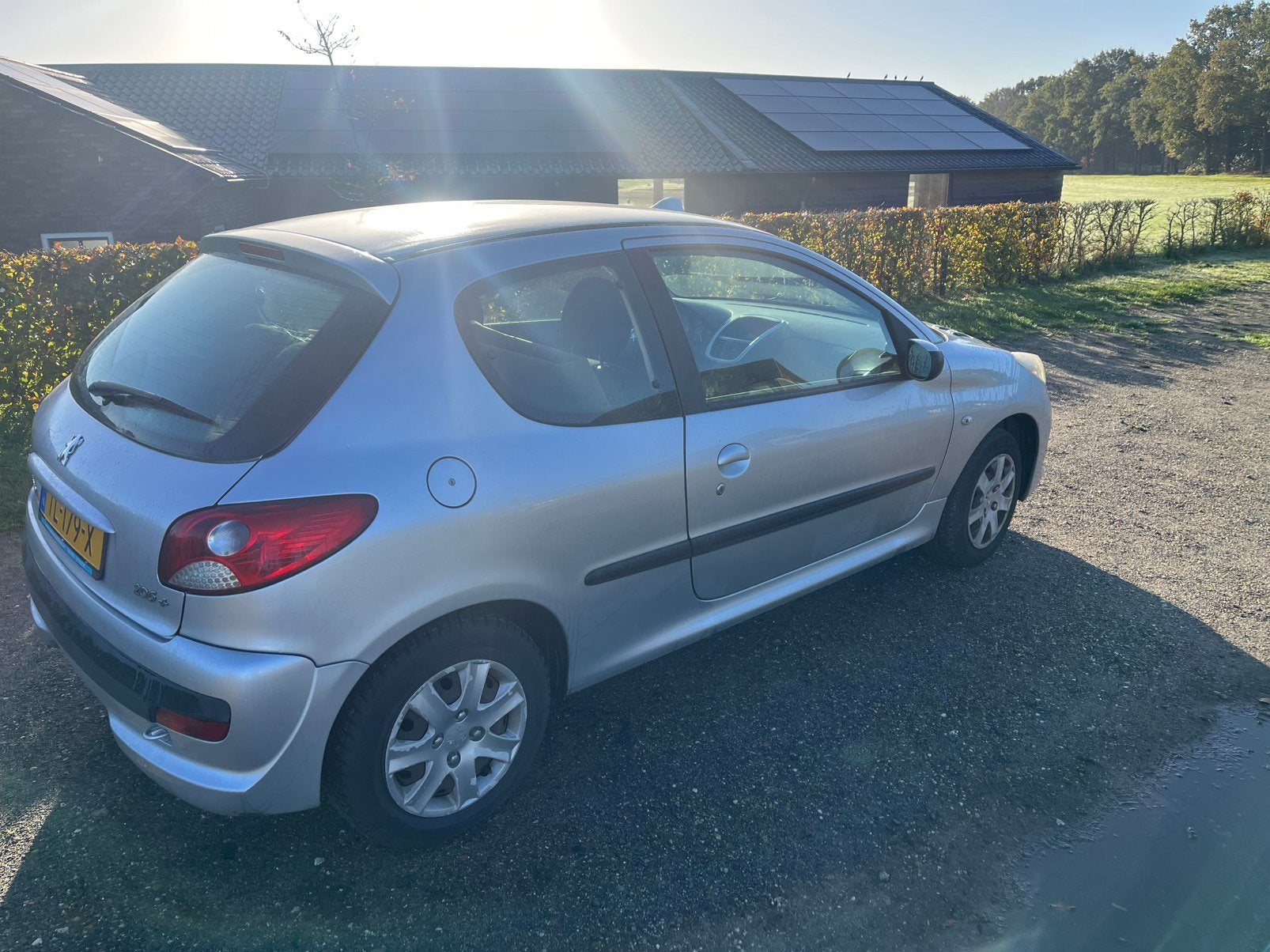 Peugeot 2009 Grijs, 31 €/maand, 913 kg, 760 kg, Particulier