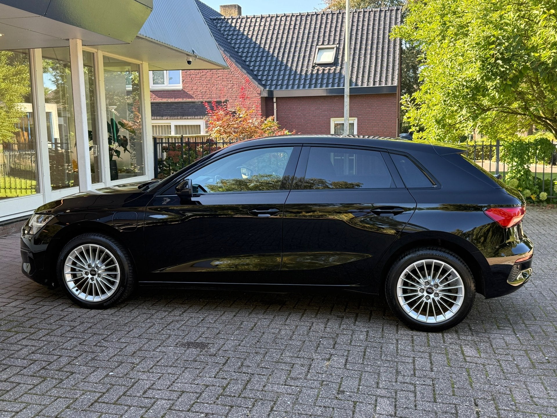 Foto 7 van Audi A3 Sportback 40 TFSI e Advanced edition S LINE/STOELVER