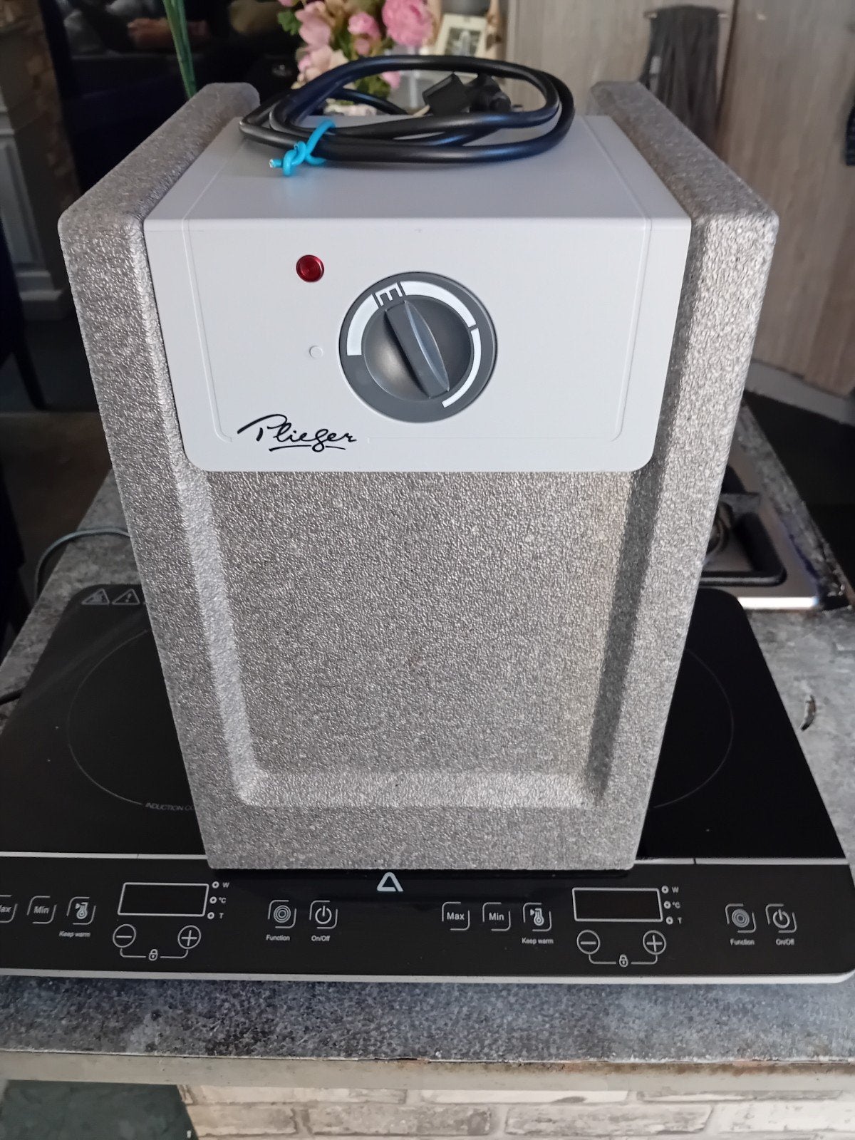 Plieger 10 liter close in boiler, Doe-het-zelf en Verbouw, Geisers en Boilers, Gebruikt, Minder dan 3 jaar oud, Minder dan 20 liter