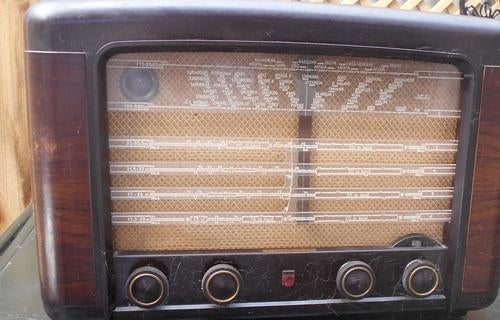 Philips buizen radio BX490A (niet spelend) wel compleet., Ophalen of Verzenden, Niet werkend, Radio